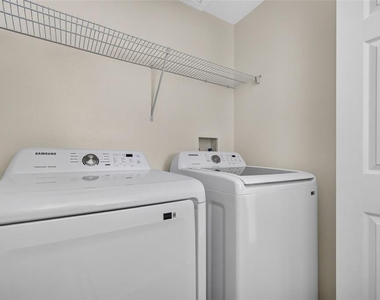 6585 Marlberry Way - Photo Thumbnail 23