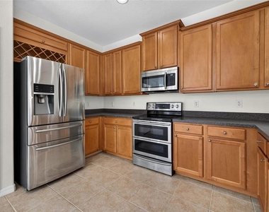 6585 Marlberry Way - Photo Thumbnail 6