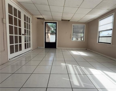 11001 Longhill Drive N - Photo Thumbnail 27