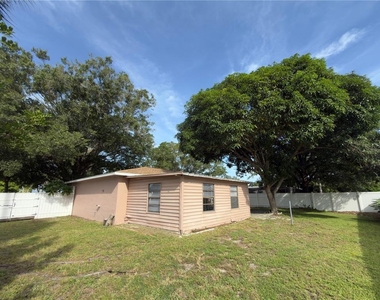 11001 Longhill Drive N - Photo Thumbnail 31