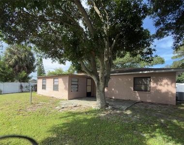 11001 Longhill Drive N - Photo Thumbnail 30