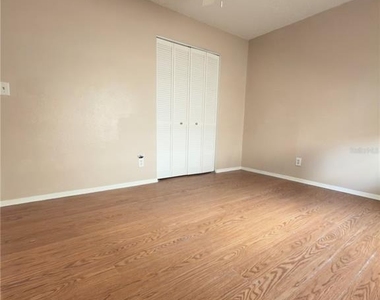 11001 Longhill Drive N - Photo Thumbnail 17