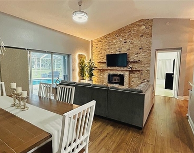 3407 Silver Meadow Way - Photo Thumbnail 6