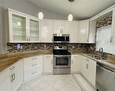 3407 Silver Meadow Way - Photo Thumbnail 8