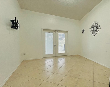 3407 Silver Meadow Way - Photo Thumbnail 13