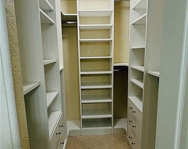 3407 Silver Meadow Way - Photo Thumbnail 16