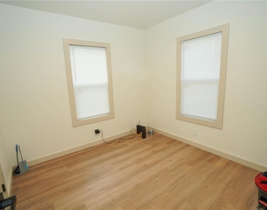 535 14th Avenue S - Photo Thumbnail 4