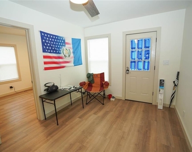 535 14th Avenue S - Photo Thumbnail 8