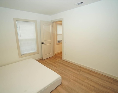 535 14th Avenue S - Photo Thumbnail 7