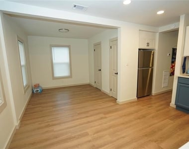 535 14th Avenue S - Photo Thumbnail 3