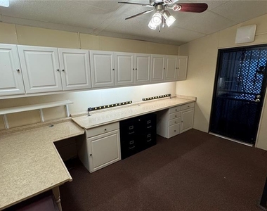 1001 Starkey Road - Photo Thumbnail 9