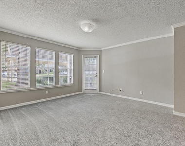 3261 Haviland Court - Photo Thumbnail 5