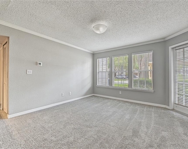 3261 Haviland Court - Photo Thumbnail 4