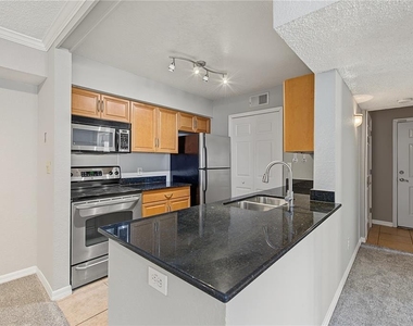 3261 Haviland Court - Photo Thumbnail 8