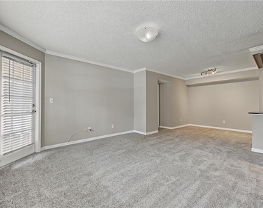 3261 Haviland Court - Photo Thumbnail 6