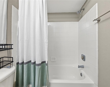 3261 Haviland Court - Photo Thumbnail 20