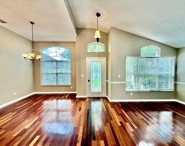 19021 Weatherstone Drive - Photo Thumbnail 4