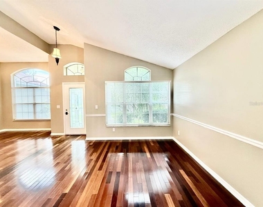 19021 Weatherstone Drive - Photo Thumbnail 9