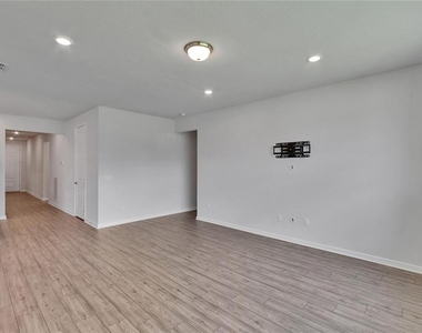 4622 Dover Bluff Court - Photo Thumbnail 41
