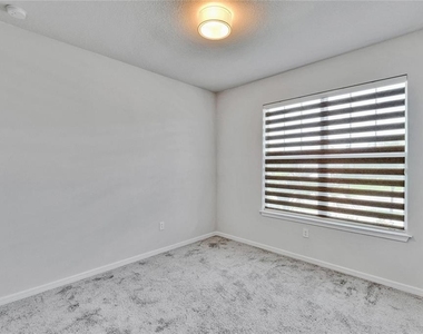 4622 Dover Bluff Court - Photo Thumbnail 4