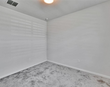 4622 Dover Bluff Court - Photo Thumbnail 5