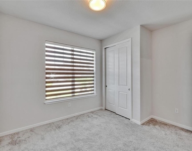 4622 Dover Bluff Court - Photo Thumbnail 7