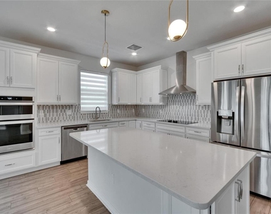 4622 Dover Bluff Court - Photo Thumbnail 33