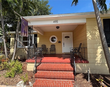 495 24th Avenue N - Photo Thumbnail 2