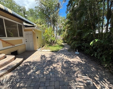 495 24th Avenue N - Photo Thumbnail 27