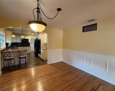 495 24th Avenue N - Photo Thumbnail 9