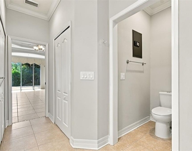 7526 Deer Path Lane - Photo Thumbnail 25