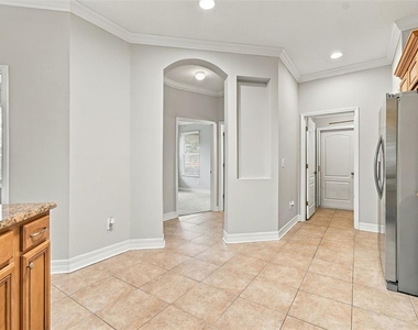 7526 Deer Path Lane - Photo Thumbnail 13