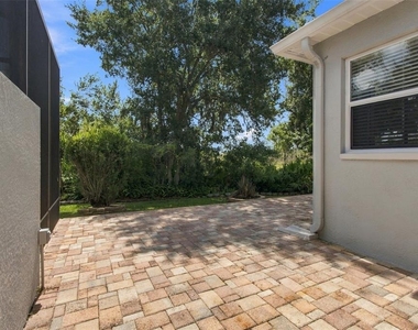 7526 Deer Path Lane - Photo Thumbnail 30