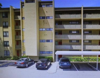 13626 Greenfield Drive - Photo Thumbnail 3