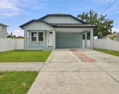2736 W Spruce Street - Photo Thumbnail 1