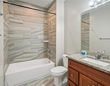 2736 W Spruce Street - Photo Thumbnail 13