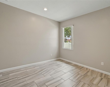 2736 W Spruce Street - Photo Thumbnail 11