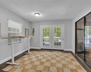 411 S Willow Avenue - Photo Thumbnail 13