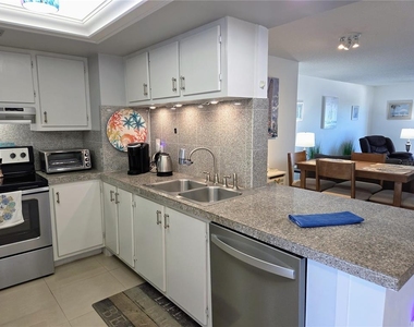 285 107th Avenue - Photo Thumbnail 11