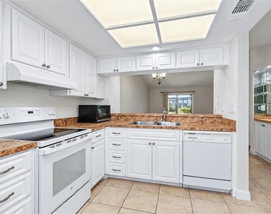 1817 Cypress Trace Drive - Photo Thumbnail 9