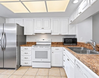 1817 Cypress Trace Drive - Photo Thumbnail 7
