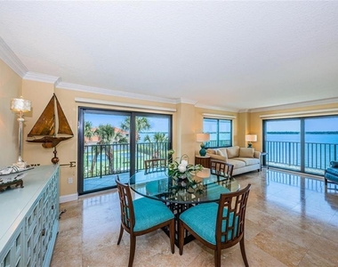 240 Sand Key Estates Drive - Photo Thumbnail 3