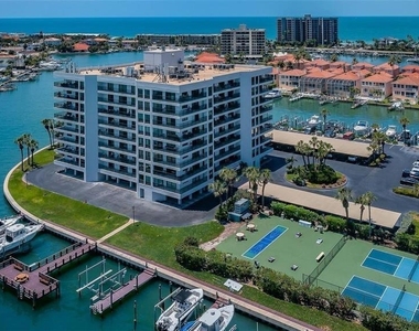 240 Sand Key Estates Drive - Photo Thumbnail 27