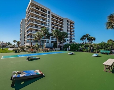 240 Sand Key Estates Drive - Photo Thumbnail 32