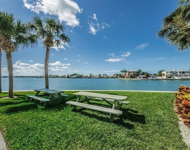 240 Sand Key Estates Drive - Photo Thumbnail 21