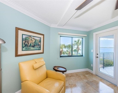 240 Sand Key Estates Drive - Photo Thumbnail 14