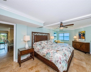 240 Sand Key Estates Drive - Photo Thumbnail 8
