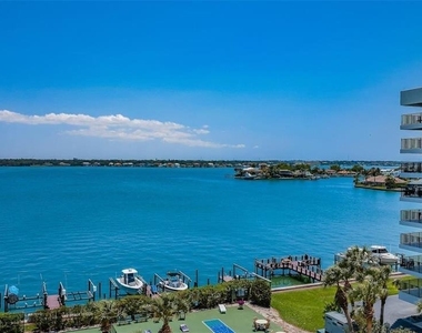 240 Sand Key Estates Drive - Photo Thumbnail 28