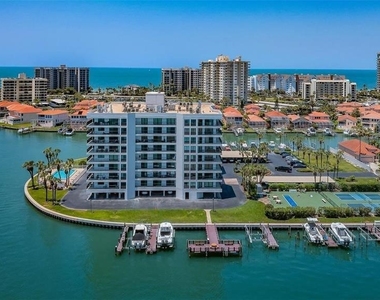 240 Sand Key Estates Drive - Photo Thumbnail 34