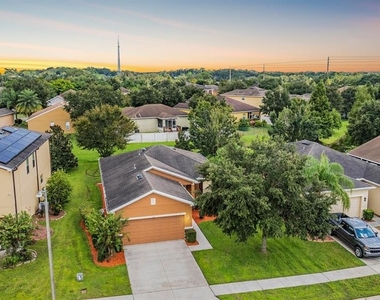 6116 Champions Gate Boulevard - Photo Thumbnail 27